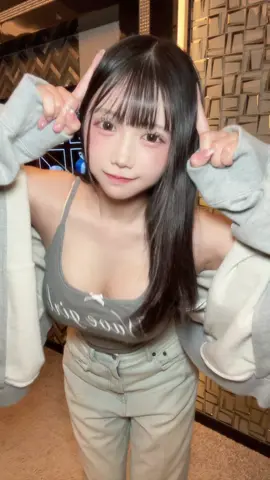 階段降りる時足元見えないのはガチです。