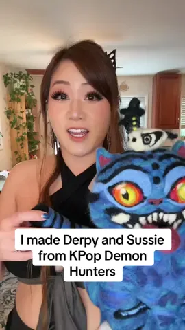 This took me over 12 hours to make! I tried to get all of derpy’s details and proportions correct 💙🐅 Is anyone else obsessed with KPop Demon Hunters rn?? #kpopdemonhunters #kpopdemonshunter #sajaboys #derp #kpopdemonhuntersjinu #needlefelting #fiberartist #fiberart #artistsoftiktok #tiger 