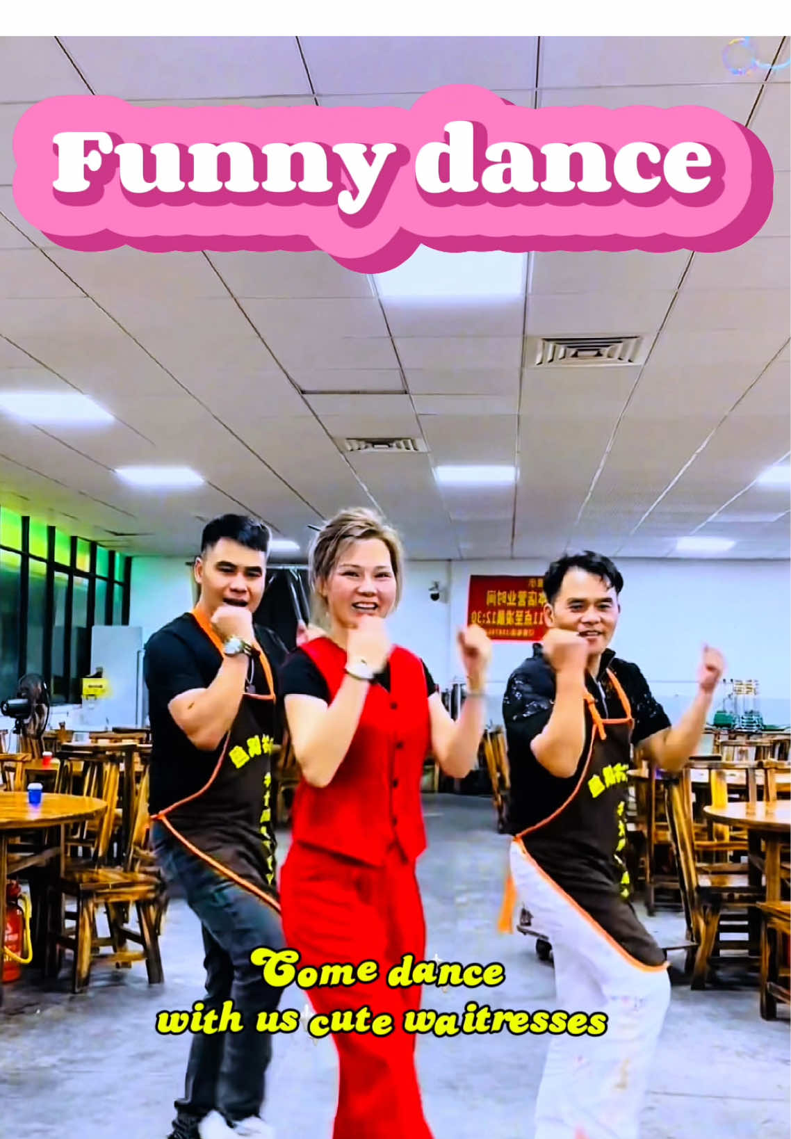 Funny dance💃💃#funnydance #dance #funny #viraltiktok #trendingvideo #foryourpage 