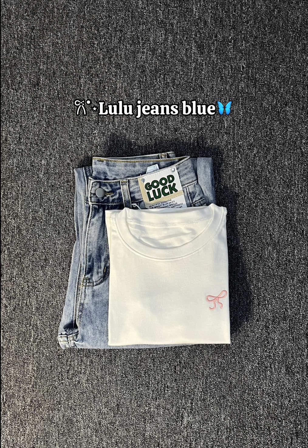 Order nggak, order nggak. Akhirnya order juga!! Dan Booommm ternytaaa bagusss bangetttt😭😭 #jeans #lulujeans #highwaistjeans #OOTD #outfit #fyp 