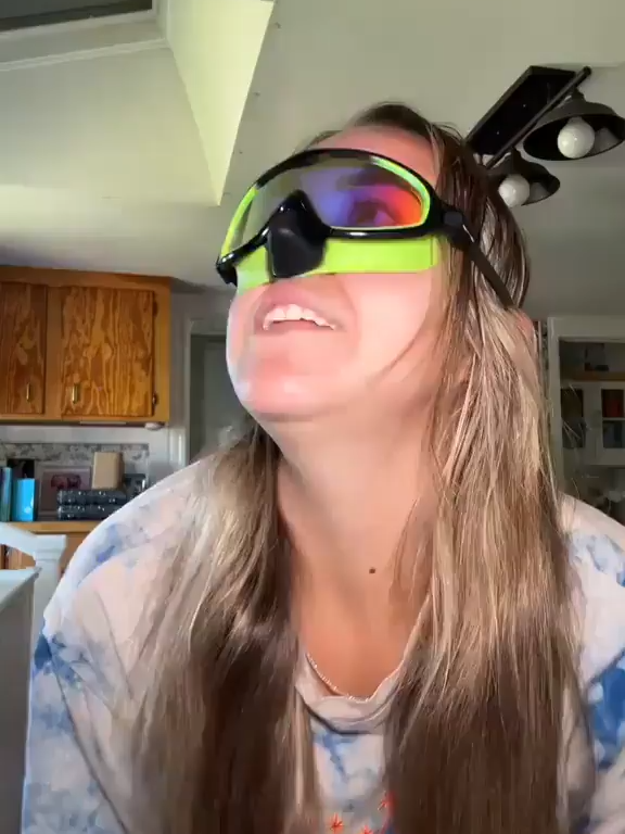 Do you like playing mermaids ? #goggles #poolessentials