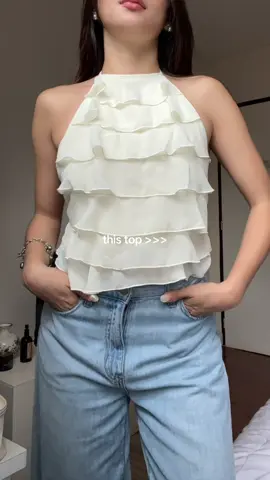 so inlove with this top!!! Classy and sexy!! 🤍🤍 #top #flowytop #trendingtop #fitcheck 