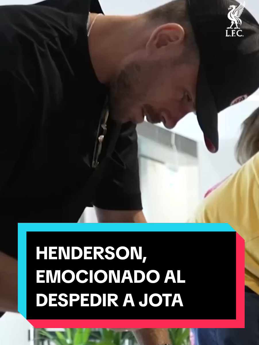 ¡EMOCIÓN TOTAL! 🥺 #Henderson , muy emocionado al despedir a #DiogoJota  📽: @Liverpool FC  #TikTokDeportes 