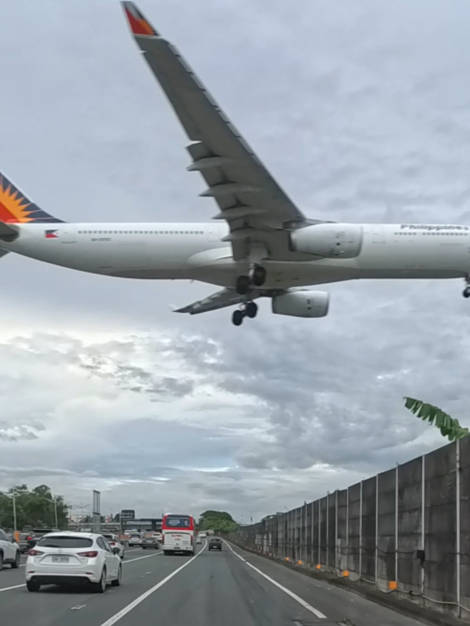 Driving chill on the Skyway (SLEX) then a plane said surprise motherflyer!   #Jet2Holiday #POVReel #SkywayChronicles #UnexpectedTakeoff #SoundSoCrisp #ViralReels #PinoyHumor #TravelVibes #ReelKilig #FYP