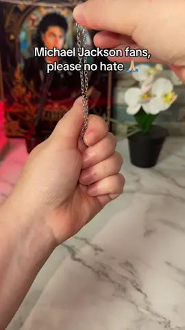 Revealing my new Michael Jackson Necklace, I hope it reaches the correct audience that supports me 🙏🏼👑 #michaeljacksonfan #michaeljacksonforever #michaeljacksonedit #necklace 