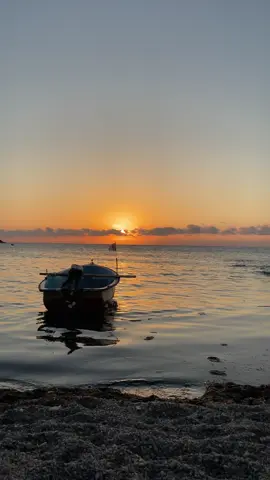 That vision when you decide to be alone … #algeria #OnTour #sea #sunsetlover #alger #photography #Summer #summertime #sun #vibes #f#fyp 