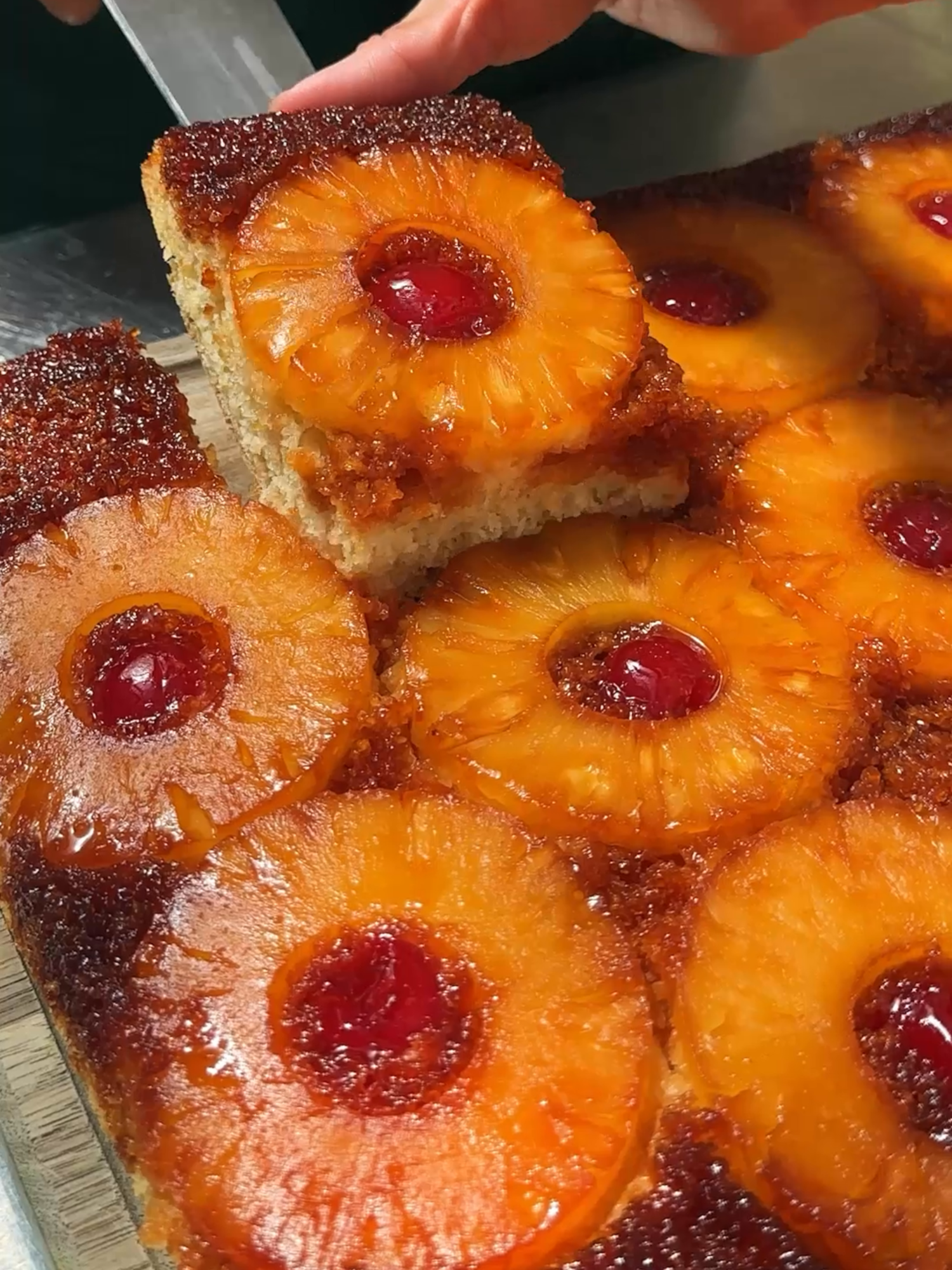 Pineapple Upside-Down Sheet Cake! Pineapple party on top 🎉🍍#fyp#usa🇺🇸#pineapple#cake