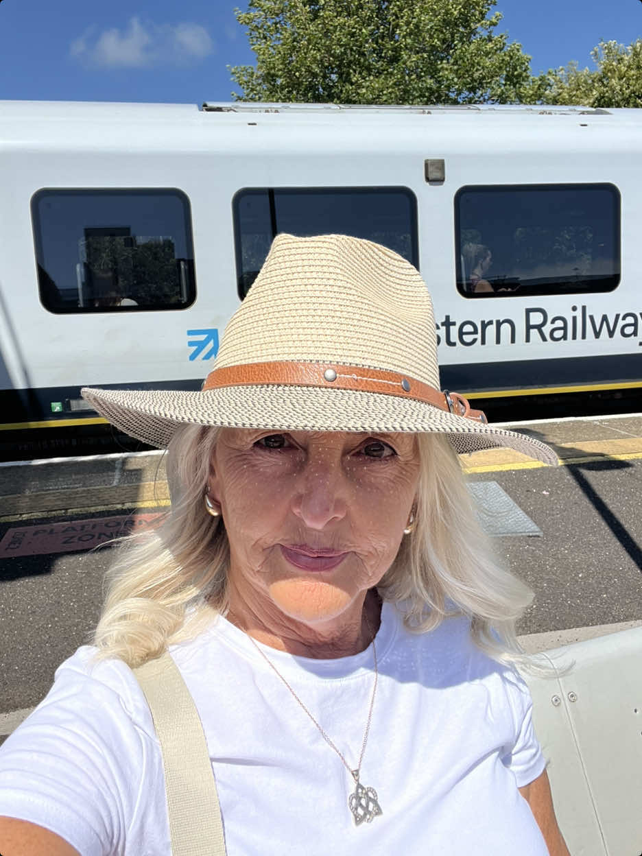 Are you an independent traveler? #travelalone #over60andfabulous 