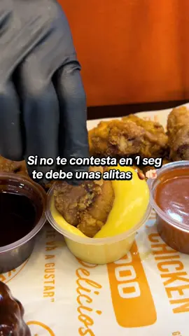 Las mejores ALITAS del Norte de Quito 🤌🏼👇🏻 Etiqueta en los comentarios con quién vendrías 😋🍗 Visítanos en: 📍General Guerrero y Jorge Muller, Plaza Cotocollao, norte de Quito Pedidos a domicilio al 0998099492 📞🛵 #alitas #alitasdepollo #quito #quito_ecuador🇪🇨 #foodieecuador #restaurantes #kryspichicken #fyp 
