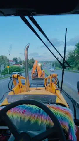 Srs off කරන් ආතල් එකෙ යන අයියයි මමයි 😂👍@ishara udayanga #jcb3cx #jcblovers #foryoupage #නොදිරන_යකඩ #viral #fypシ 