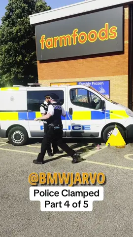 Police get clamped (4 of 5) #police #policeofficer #policeoftiktok #manchesterunited #manchestercity #manchester #hashtag #comedy #british #policevspolice 