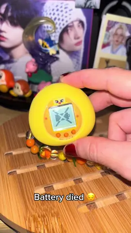 reviving my skzoo tamagotchi 🐥🐿️ #skzoo #skzootamagotchi #straykids #skz #tamagotchi #kpop #fyp #leebit #bbokari 