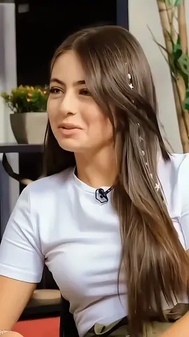 Check smile ☺️💠 #لیاکرشن #leyakirsanofficial #viral #foryou #1millionaudition #creatorsearchinsights #creatersearchinsight #foryoupage❤️❤️ #اكسبلور #takipedinlütfen #لیا @𝗧𝗨𝗥𝗞𝗦 @Ozgetorer • ✓ 