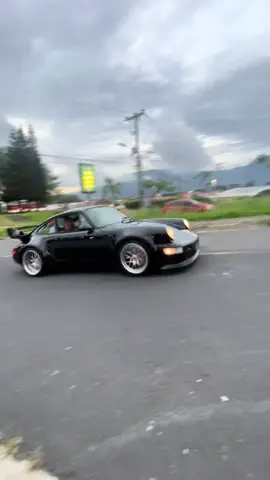Porsche 911 Turbo (930) Una joya🤩🤩🤩!!! #porsche #911 #930turbo #930 #porscheturbo #porsche930  #911turbo #turbo #classic #porscheclassic #exoticcars #paratii #exotic #exclusivecars #exclusive #fyp #carspotting #racecars #viral #cars #paratiiiiiiiiiiiiiiiiiiiiiiiiiiiiiii 