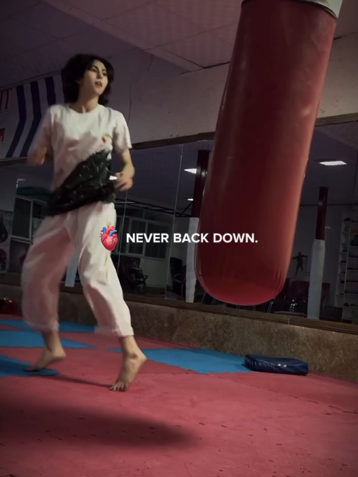 never give up..  #tkdgirl #gym #keşfet #tkd #teakwondo #teakwondoplayer🔥🥋 #fyp #🧠 #🫀 #برو_فوریو_تا_رستگار_شوی #تکواندو #trending 