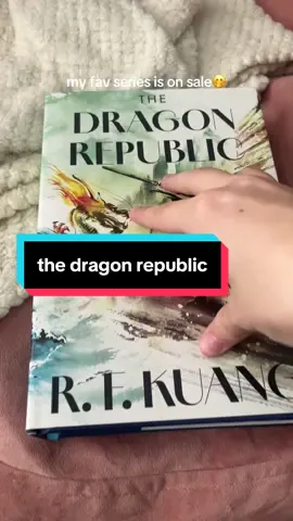 #thepoppywar #dealsforyoudays #sprayededges #specialeditionbook #specialeditionbooks #specialedition #BookTok #romantasy #fantasy 