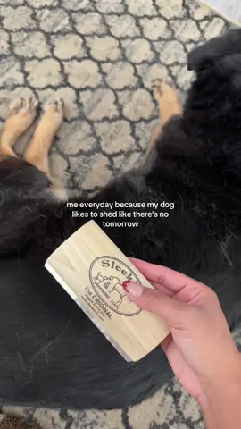 yall she literally will side eye me. get yoself one rn #dogshedding #sheddingdog #doglovers #dogmom #sleekezgroomingtool #groomingtools #doggroomingtool #petgrooming #tiktokshop #tiktokshopfinds #dealsforyou #dealsforyoudays 
