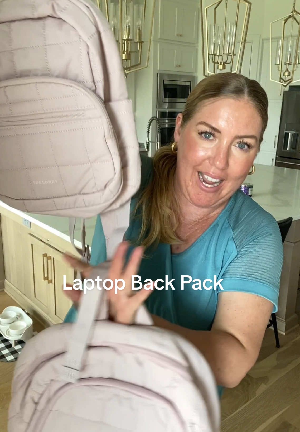 Wait until you see the price of this laptop backpack. It’s too good! The quality is great and the storage pockets are even better. This is is great back to school find. #schoolessentials #backtoschoolshopping #backpack 