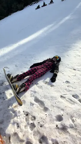 Consegui mas caí kkkk #bariloche #neve 