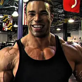 SMILE 📸 WE LOVE YOU KEV 💞 #kevinlevrone #gymmotivation #GymTok #foryoupage 