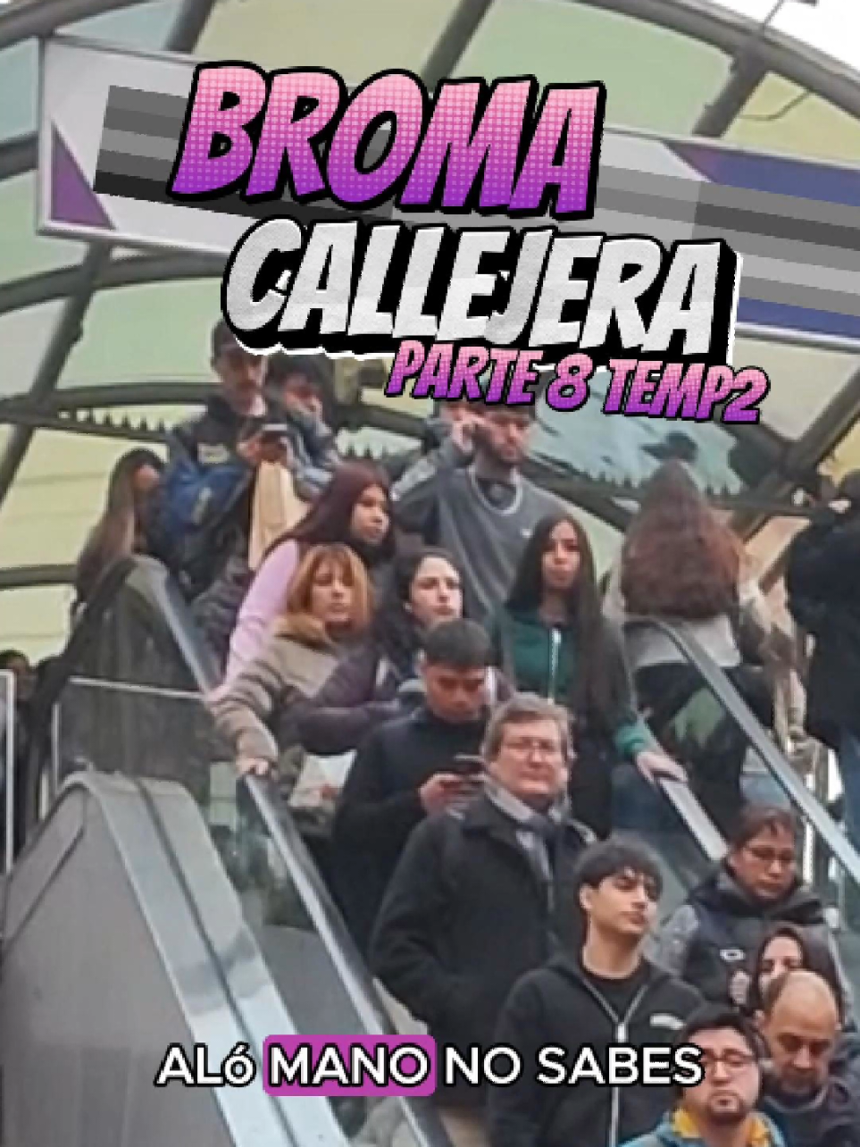 BROMAS CALLEJERAS 🤣 BROMAS ESCALERA MECÁNICA 🤣 BROMAS EN LA CALLE 🤣 TEMPORADA 2 — PARTE 8 🔥 #bromas #bromasgraciosas #bromascallejeras #humorchileno #bromaescaleramecanica #paolotuninetti 