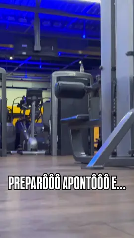 A academia tava vazia e eu só queria filmar😂… . . . #influencer #influenciadordigital #reels #reelsvideo #filmaker #ᴇxᴘʟᴏʀᴀʀ #ɪɴsᴛᴀɢᴏᴏᴅ 
