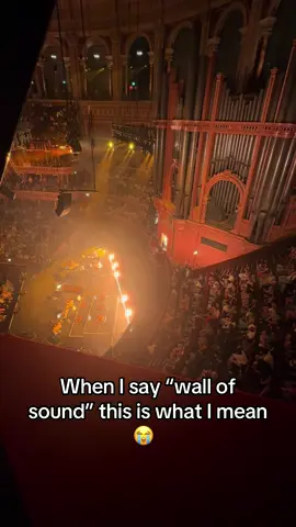 The organ at the Royal Albert Hall is something ELSE. @Anna Lapwood | Organist 👏👏👏#ludovicoeinaudi #einaudi #einaudiexperience #royalalberthall