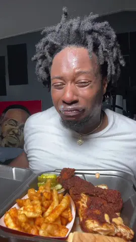 TRY THE REAPER CHICKEN TENDER FROM @Dave’s Hot Chicken #bigbackactivities #bigbackery #spicy 