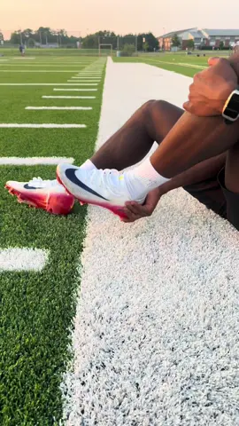 Very comfortable socks, representing my faith everywhere I go. Socks are not for playing sports but for casual where. #fyp #foryou #foryoupage #Soccer #footy #amen 