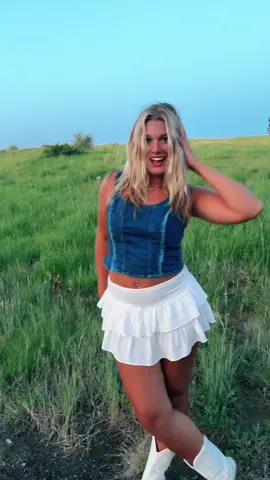 who’s ur daddyy🇺🇸🇺🇸🦅🦅💋💋❤️❤️#fyp #meganmoroney #4thofjuly #america #foryou #OOTD 