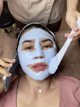 Em chỉ muốn chị thư giãn thôi. Mà chỉ nhìn em bằng ánh mắt biết chửi 🥲#chamsocda #nanmun #trietlong #detoxfacial #facialtreatment  #massage #massagetherapy  #relax#relax#t #xuhuong 