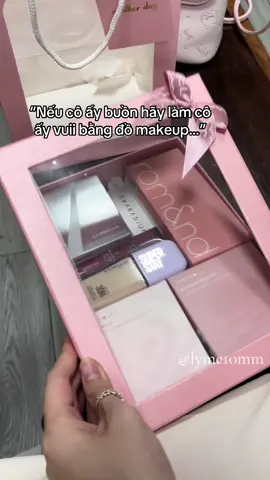 Full bộ makeup là cô ấy vui liền à .. #lyme10mm #setmakeup #makeup #botrangdiem #boxmakeup #setquamypham #goclamdep 