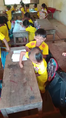 😂😂Na Ja #😂😂😂 #អស់គុណសម្រាប់ការចុចបេះដូង😚😘 #អស់គុណនាក់អោយបេះដូងទាំងអស់គ្នា❤☺ #អស់គុណដែលបានមេីលងារខ្ញុំ😊🙏 #វិឡាល័យហ៊ុនសែនកំពង់ពពិល🙏💗 