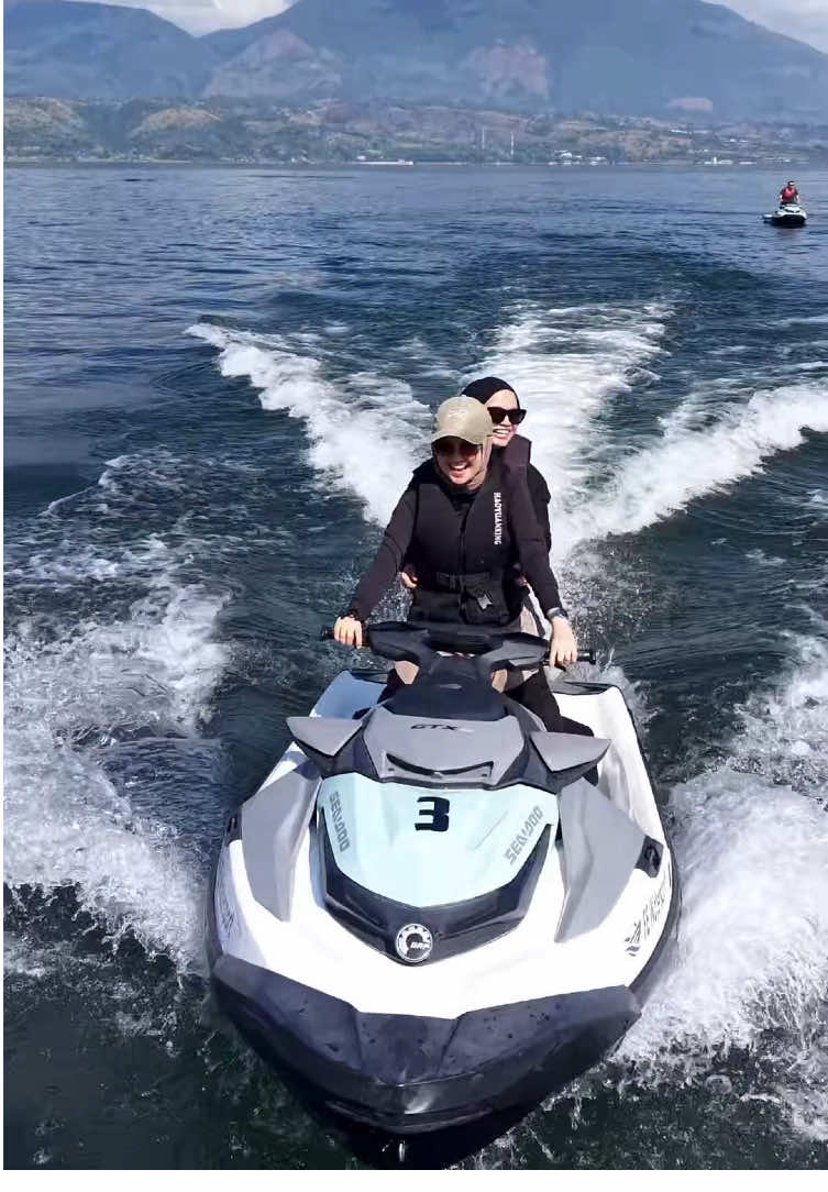 Yeeeeey 🌊😍😍😍 #danausingkarak #jetski #fyp #foryou #xyzbca 