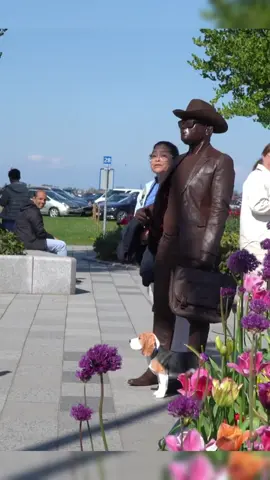 Fake statue prank #funny #fouryou #fyp #prank #people #happy #statue #tiktok 