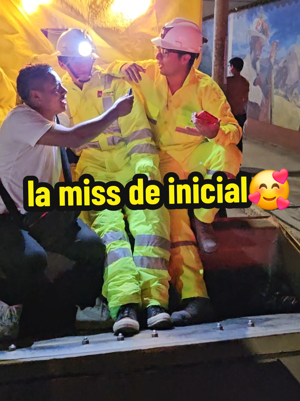 saludos a la miss de inicial 🥰 #ingenierosdeminas #minas #paratii #unsch #paratii #pyf  #fieles #inicial #educacioninicial 