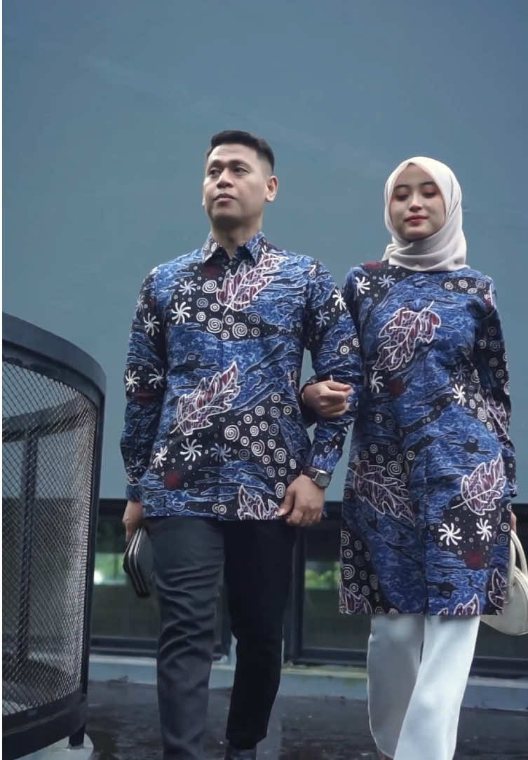 Get ready to slay with your partner!😍 batik couple yang bikin kamu tampil beda dan staylish😉🫶🏻 Yuk langsung aja chekout di keranjang kuning✨🥰#batik #batikcouple #batikkekinian #batikmodern #batikkantor #batikpekalongan#batikindonesia #fyp #fypage #fyppppppppppppppppppppppp 