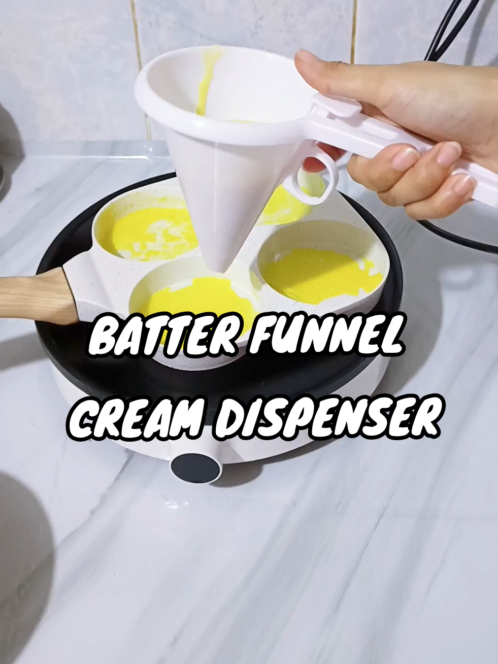 very useful at hindi na messy sa kitchen Cream Dispenser #creamdispenser #funnel #cooking  #batterfunnel #bakingtools #kitchenware #kitchengadgets #KitchenHacks #kitchenfinds  #householditems 