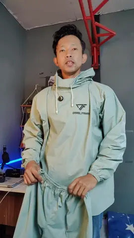 jas hujan hoodie terbaru kualitas bagus dan nyaman di pakai berkendara sepeda motor. disclaimer harga sewaktu-waktu bisa berubah. #jashujanpria #jashujan #jashujanmurah 
