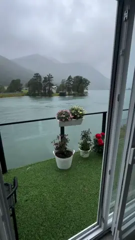 View❤️❤️❤️ #LIVEConnection #travelguide #nature #castleviews #viral_video_tiktok #trending #london #sound #unfreezemyacount #uktravel #foryou #foryoupage #UK #fyp 