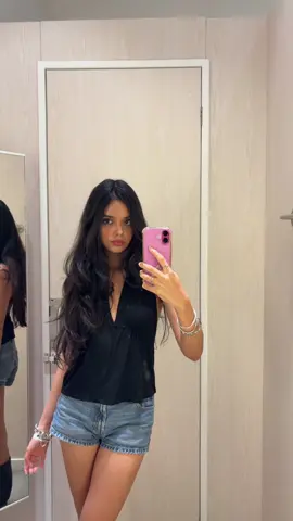 H&M sale try on! Guess what I got…
