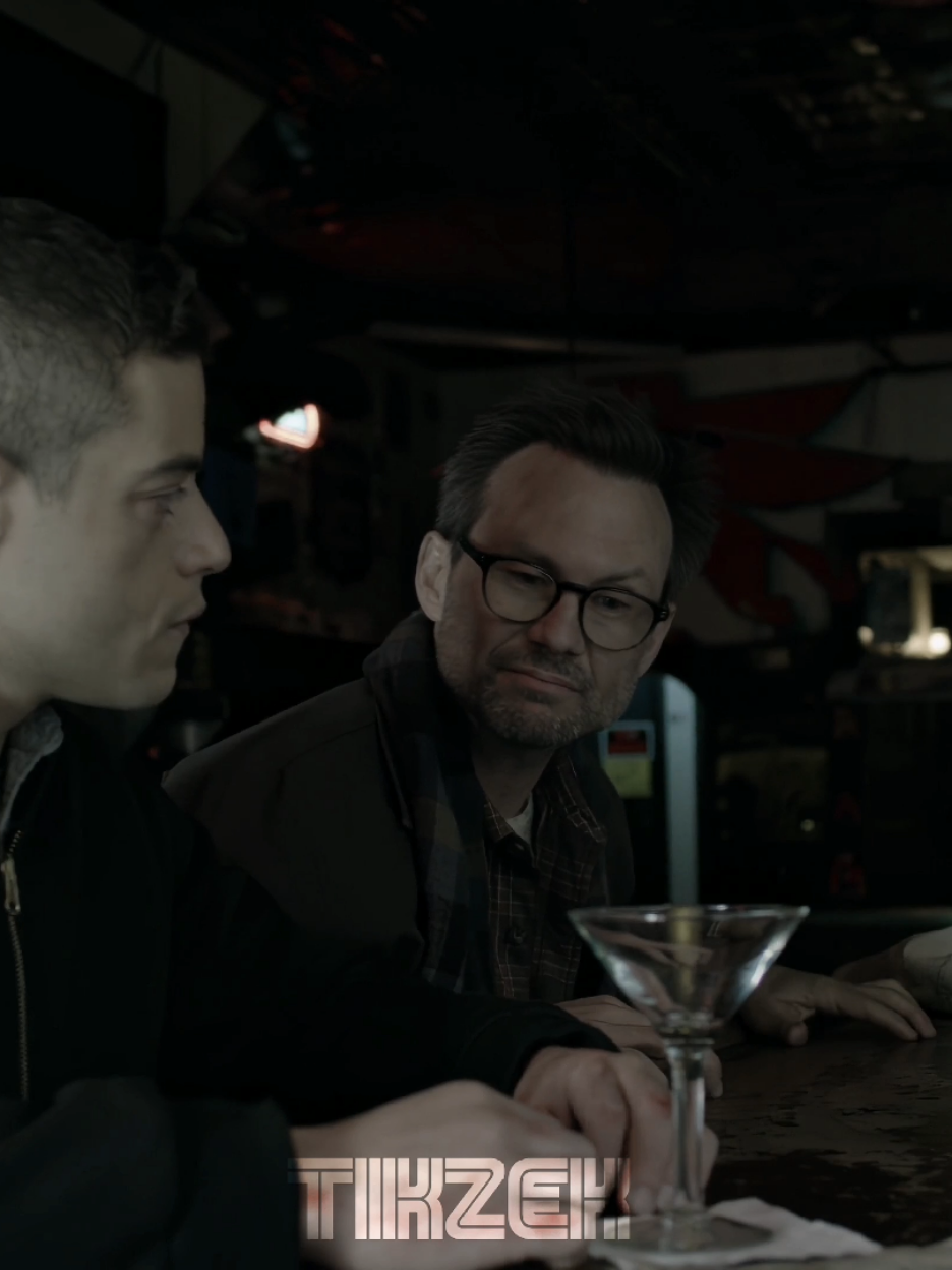 loneliness. #mrrobotedit #mrrobot #fsociety #mrrobotshow #fsocietyedit #elliotalderson #elliot #edit #fyp #fyr #on #off