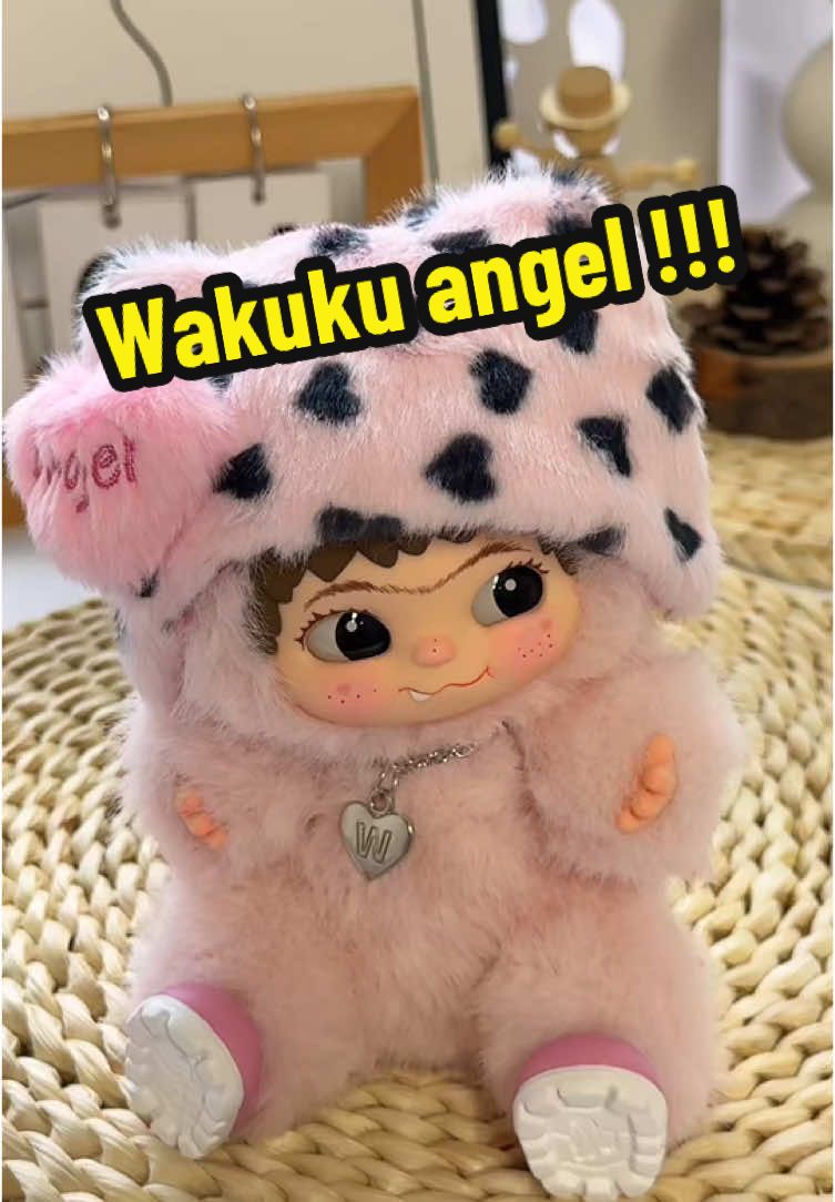 Omg!!! Who’s target 💃💃💃#lynnblindbox #wakuku #unboxing #blindbox #gift #fyp #plushies #wakukufuzzy 