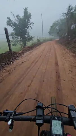 #bicicleta #determinaçao #absolute #biker #amanhecer #paisagem 