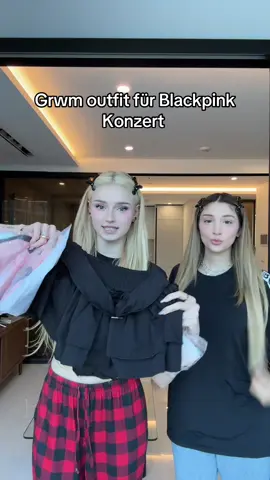 Hat zum Glück gepasst 😮‍💨 @melissa♡ #blackpink #outfit #korea #seoul 