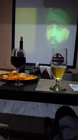 #kesfetteyiz #keşfet #kesfet #miro  Şərab qəlbə söz qatır🍷, Piyvə sadəcə baş qatır🍺