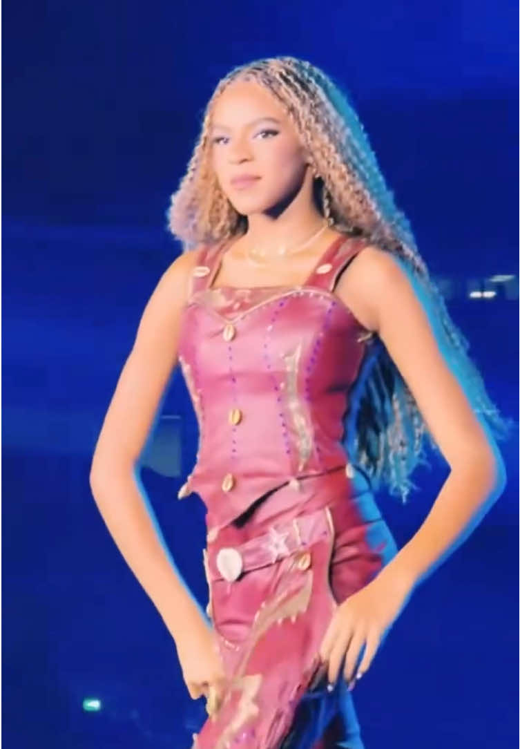 #blueivy 