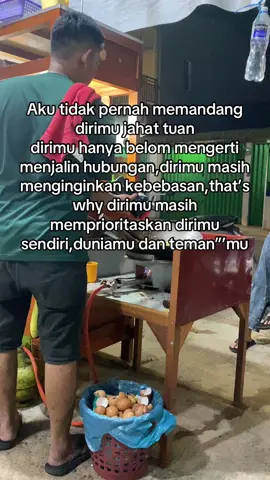 Dirimu tetap jadi orang baik dalam pandanganku,sekalipun dirimu sering mengecewakan aku 