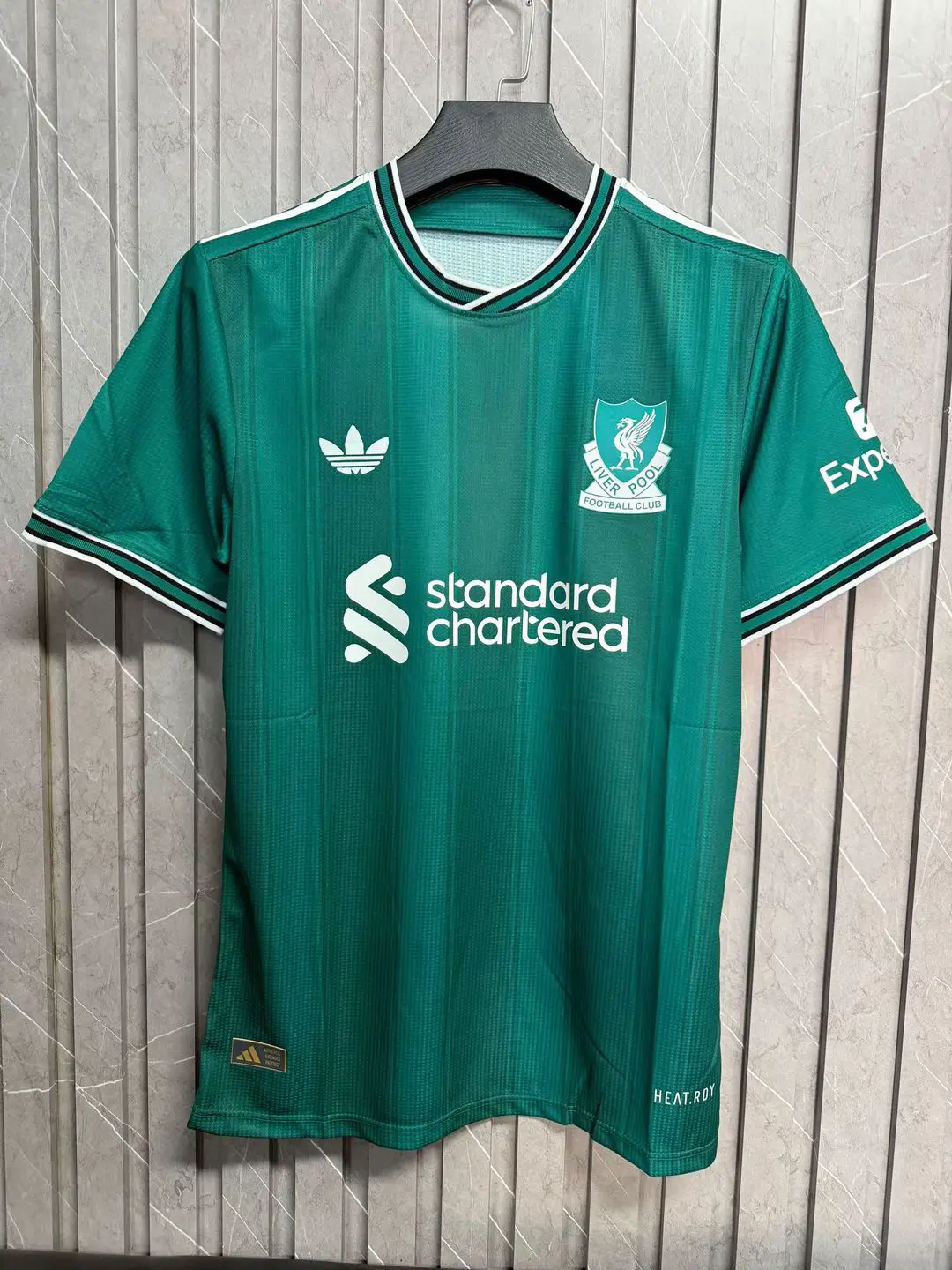 Version authentique 🥇  Livraison dans tout Bamako🇲🇱 📞 : 67968415  #l#liverpoola#adidasf#foryoupageo#outfitj#jerseym#maillotfootp#pourtoi