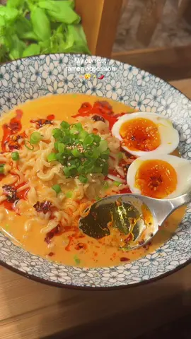 Shin black ramen 🍜✨  INGREDIENTS: - egg yolk - kewpie mayo  - green onion  - garlic  - shin black soup base seasoning  - egg ( boil for 6 minutes for gooey center )  - chili oil  #creatorsearchinsights #shinramen #ramenrecipes #easycooking #foodtutorial #koreanfood 
